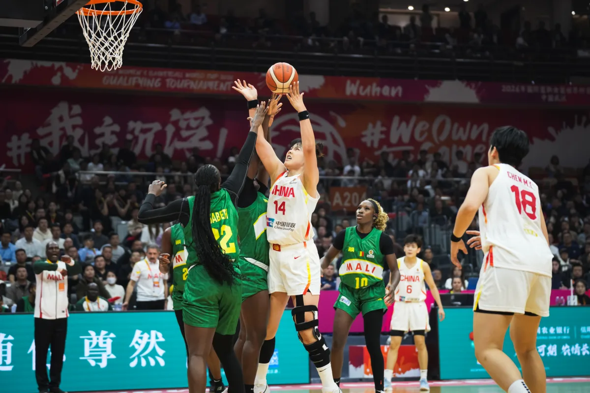 泪目!李月汝夺单场最佳表态:海外历练为了助中国女篮上领奖台