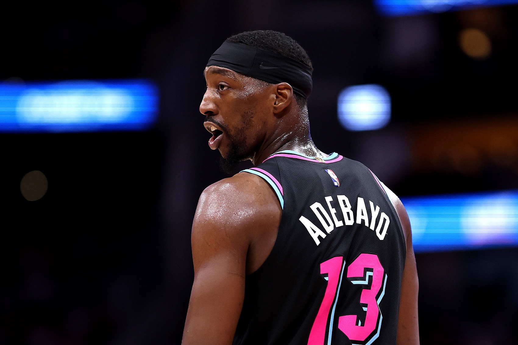 竞技宝-赛季场均20+10！阿德巴约：努力得到了回报 这又是一个里程碑